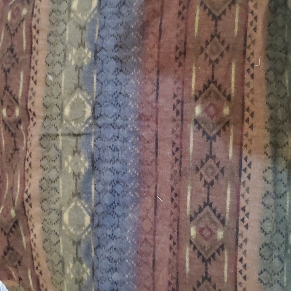 Womens Aztec Southwestern Green Brown Blue Red Flannel Pullover  Shirt Size XL - Picture 2 of 8